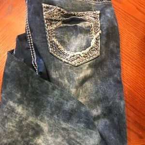 Maurice’s acid wash 9/10 regular